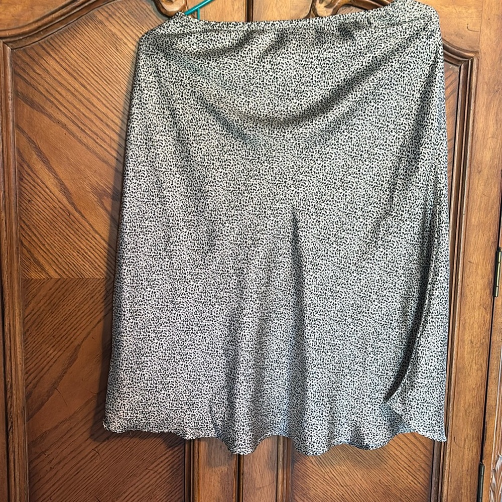 Women’s Skirt
